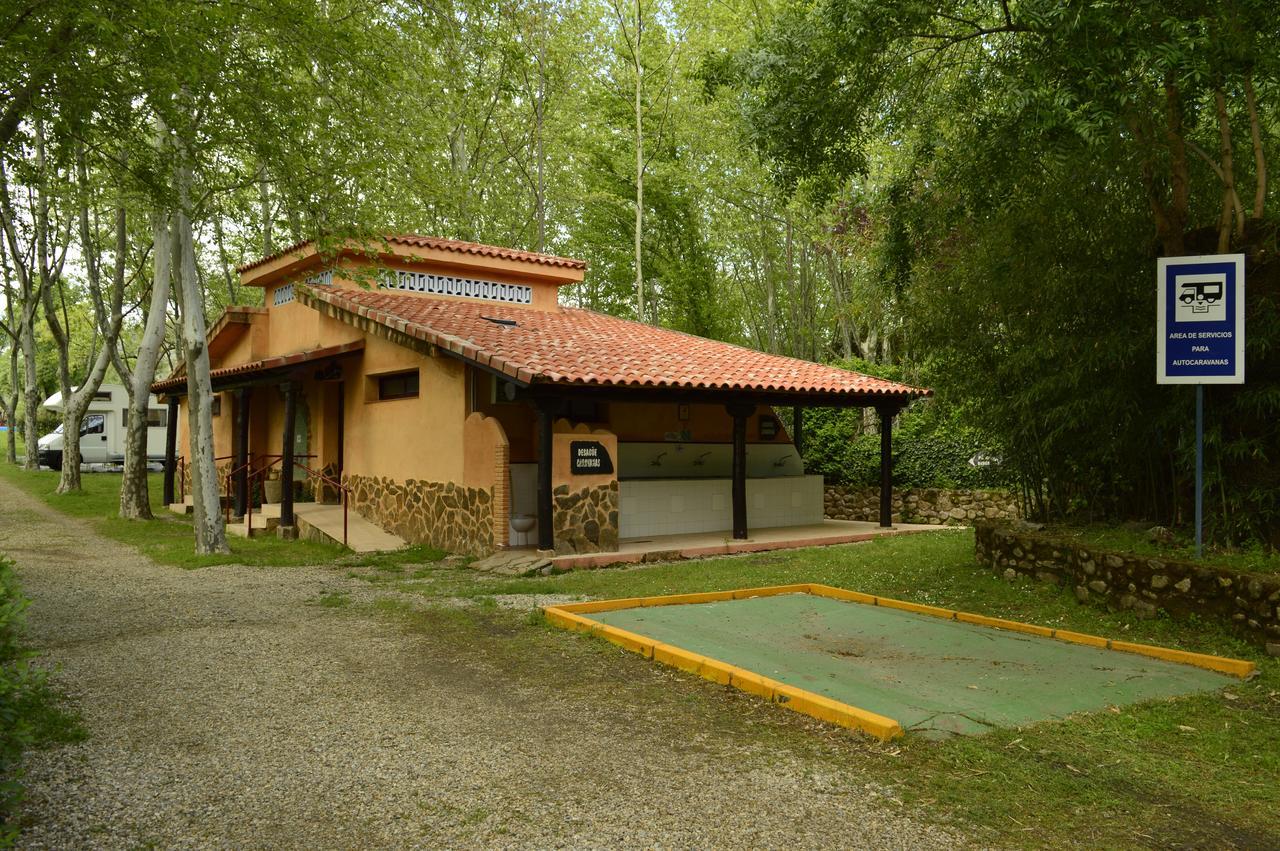 Camping El Pinajarro Hervás المظهر الخارجي الصورة